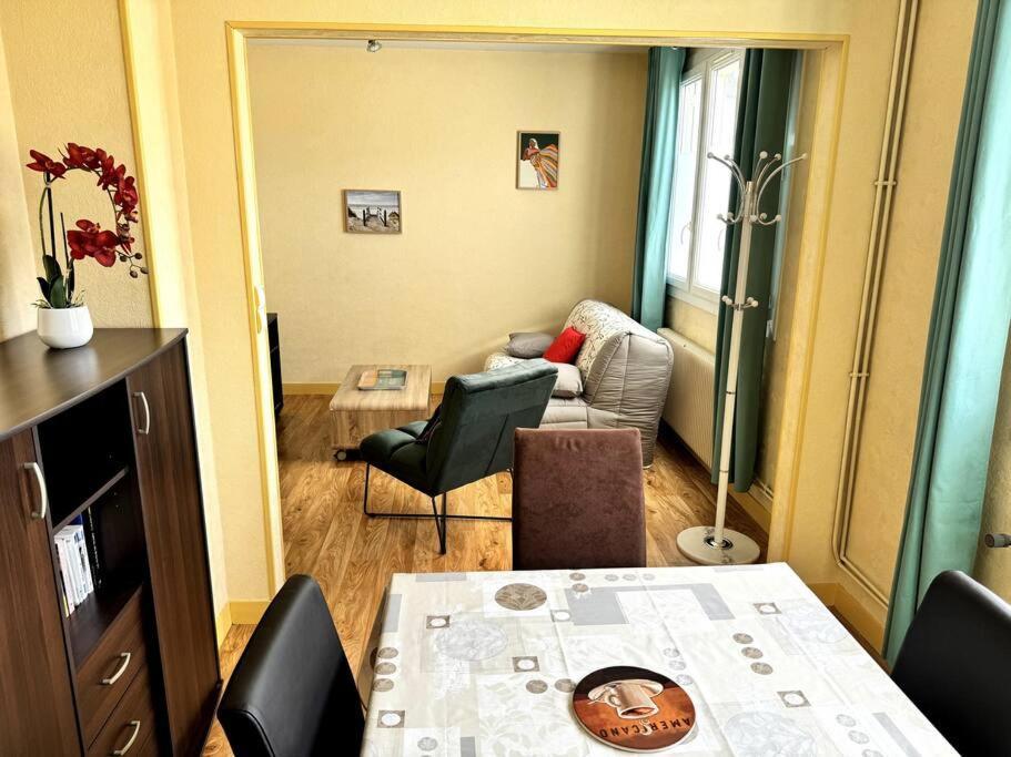 Appartement Proche De L'Hyper-Centre Avec Garage Кан Экстерьер фото